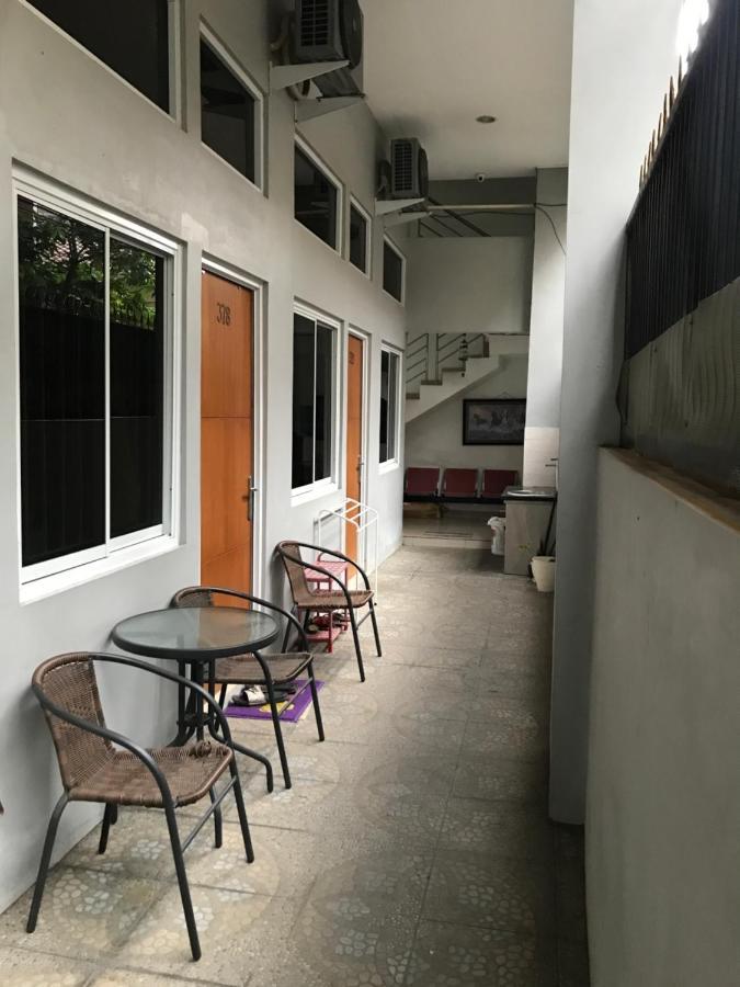37 Guesthouse จาการ์ตา ภายนอก รูปภาพ
